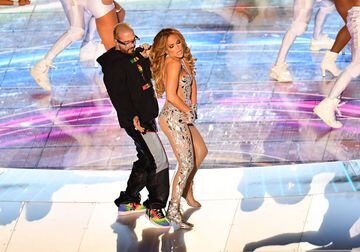 Jennifer Lopez y J Balvin.