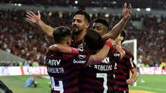 Los dos defensores centrales de Flamengo salieron con gol esta noche y Caio puso el &uacute;ltimo de la serie de Semifinales ante Gremio de Porto Alegre.