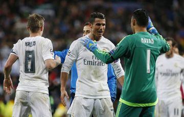 Ronaldo and Navas celebrate
