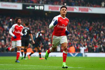 LONDON, ENGLAND - FEBRUARY 11:  Alexis Sanchez of Arsenal celebrates scoring his side's second goal from the penalty spot during the Premier League match between Arsenal and Hull City at Emirates Stadium on February 11, 2017 in London, England.  (Photo by Clive Rose/Getty Images)