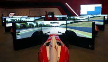 Imagen de uno de los simuladores del nuevo parque temático de Ferrari.