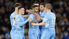 City hammer Leeds 7-0 for seventh straight win