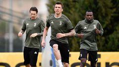 Mandzukic entrenando con la Juventus.