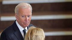 El presidente Joe Biden presentó sus respetos ante el ataúd de la Reina Isabel II y reveló lo que le dijo al Rey Carlos III.