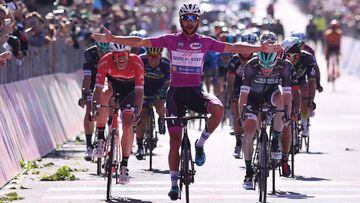 Gaviria sigue en racha: ganó su cuarta etapa del Giro de Italia