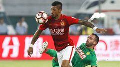 Guangzhou analiza demandar al Barça por acoso a Paulinho