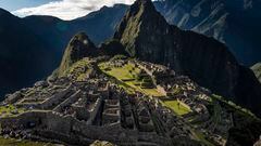 La ciudad de Machu Picchu fue construida en una montaña sagrada del mismo nombre por el emperador inca Pachacútec. Data de 1450 y es un auténtico prodigio de la arquitectura y la ingeniería.
 Machu Picchu fue una demostración del poder del emperador Pachacútec, cuyo nombre quiere decir aquel que rehace el mundo. Al mismo tiempo, era un lugar religioso y que servía de descanso para la élite incaica.
