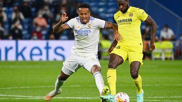 Real Madrid&#039;s Brazilian defender Eder Militao (L) vies with Villarreal&#039;s Senegalese forward Boulaye Dia during the Spanish League football match between Real Madrid and Villarreal CF at the Santiago Bernabeu stadium in Madrid on September 25, 20