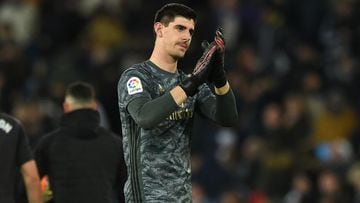 Real Madrid's Courtois clarifies Barcelona title comments