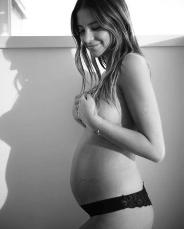 Sarah Kohan con cinco meses de embarazo. 