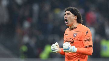 Guillermo Ochoa of US Salernitana celebrates at the end of the Serie A match between AC Milan and US Salernitana at Stadio Giuseppe Meazza on March 13 2023 in Milan, Italy (Photo by Giuseppe Maffia/NurPhoto via Getty Images)