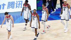 Manila (Philippines), 08/09/2023.- Players of USA reacts after losing the FIBA Basketball World Cup 2023 semi final match between USA and Germany at the Mall of Asia in Manila, Philippines, 08 September 2023. (Baloncesto, Alemania, Filipinas) EFE/EPA/ROLEX DELA PENA
