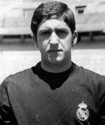 Mariano García Remón spent 15 years between the sticks for Real, from 1966 - 1986, playing 231 official matches. He was one of the best goalkeepers of his era and, having arrived at Real Madrid in 1966, he played for the club for nearly 20 years, helping 