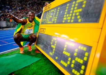 El jamaicano es el atleta más condecorado de todos los tiempos superando a Carl Lewis. Tiene en su haber 14 medallas (11 de oro, 2 de plata y 1 de bronce), así como varios récords del mundo (100m, 200m y 4x100m en relevos). Se le conoce como ‘Lightning Bolt’, Relámpago. Se retiró en 2017 tras 13 años en activo.