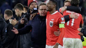 Alaba celebrates the victory with Ralf Ragnick, his coach.