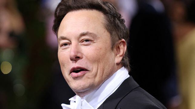 Why does Elon Musk want to renegotiate the price of Twitter?