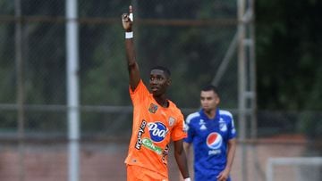 Yaser Asprilla, volante de Envigado, fue convocado por Reinaldo Rueda para el partido amistoso ante Honduras. El jugador es una de las joyas del FPC