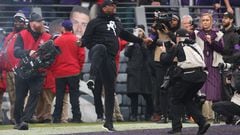 The AFC was called for an Illegal Rush penalty in the Pro Bowl flag football match and Ray Lewis got quite upset. NFC QB Jalen Hurts had some fun with it.