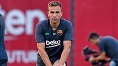 Arthur left out by Valverde for snowboarding while injured