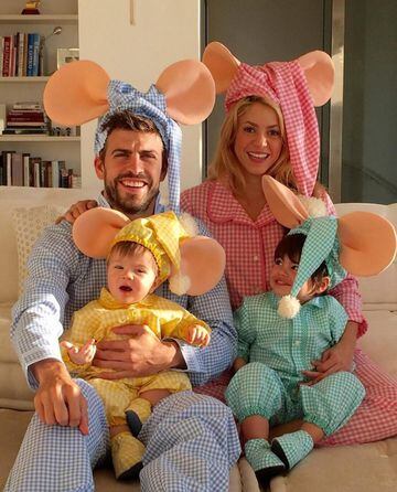 Piqué, Shakira y sus hijos en Halloween