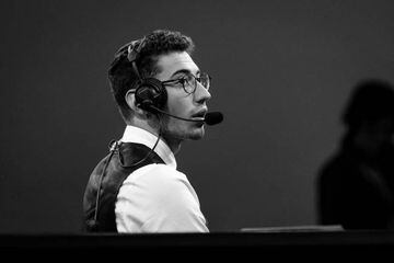 Mithy has already gained experience as an analyst.