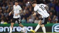 Soccer Football - World Cup - South American Qualifiers - Argentina v Venezuela - Estadio La Bombonera, Buenos Aires, Argentina - March 25, 2022 Argentina&#039;s Lionel Messi scores their third goal REUTERS/Agustin Marcarian