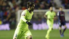 Suárez goal leaves Cuéllar needing treatment