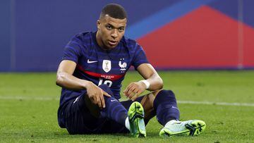 Mbappé informs PSG of decision to not renew contract