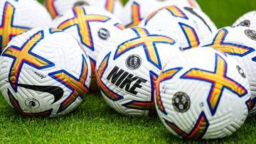 KIRKBY, ENGLAND - JULY 07: (THE SUN OUT, THE SUN ON SUNDAY OUT) Premier league 22/23 match ball during a pre-season training session at AXA Training Centre on July 07, 2022 in Kirkby, England. (Photo by Andrew Powell/Liverpool FC via Getty Images)
