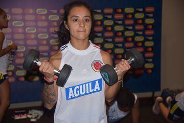 La Selección Colombia inició la concentración para la Copa América Femenina en la ciudad de Cali. 
Trabajo físico con las 23 convocadas por el técnico Nelson Abadía. 
El debut será el 8 de julio en el Pascual Guerrero frente a Paraguay (7:00 p.m.)