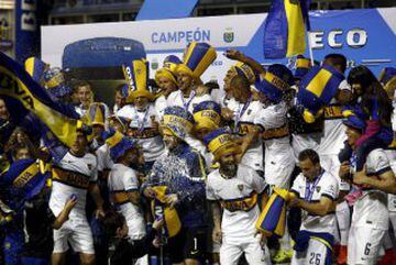 El equipo argentino logró el campeonato de la mano de Carlos Tévez 