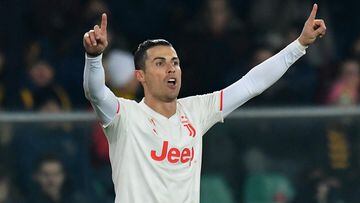 Ronaldo sets Juventus record by scoring in 10th consecutive game