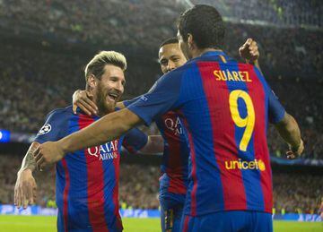 Messi, Neymar y Suárez celebran un gol.
