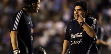 El golero de Everton fue convocado a la selección argentina en 2009 por Diego Maradona, para un amistoso disputado contra el combinado de Panamá. Luego, jugó un partido como titular frente a Costa Rica, en el que la albiceleste se impuso por tres a dos.