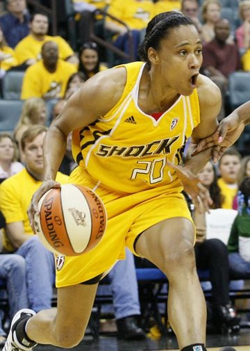 La velocista probó fortuna en la WNBA jugando para Tulsa Shock.