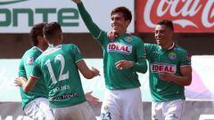 Juan Cornejo festeja un gol en Audax Italiano.
