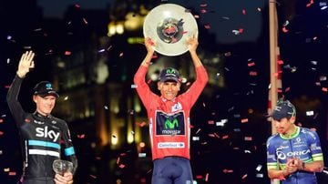 Nairo se subió a lo más alto del podio en España y se convirtió en el primer colombiano en ganar dos grandes: el Giro y La Vuelta. Chris Froome terminó segundo y Esteban Chaves fue tercero.
