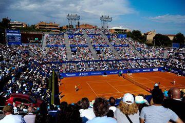Nadal and Kohlschreiber battle it out at the Real Club de Tenis Barcelona