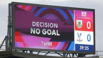 VAR offsides and handball laws a "mess": UEFA's new proposal