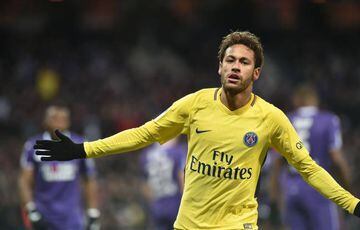 Paris Saint-Germain's Brazilian forward Neymar Jr
