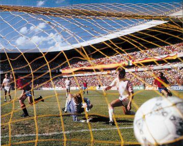 En el mítico estadio de Querétaro, España le ganó 5-1 a Dinamarca en los octavos de final de la Copa del Mundo de México 1986 con cuatro goles de Butragueño, que fue el mejor jugador del partido.