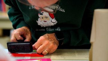 Hoping to send a last-minute Christmas gift to someone? Here is everything you need to know about the post office services on Christmas Eve and Day.