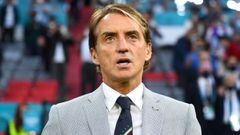 MUNICH, GERMANY - JULY 02: Roberto Mancini, Head Coach of Italy looks on prior to the UEFA Euro 2020 Championship Quarter-final match between Belgium and Italy at Football Arena Munich on July 02, 2021 in Munich, Germany. (Photo by Claudio Villa/Getty Ima