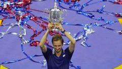 Sep 12, 2021; Flushing, NY, USA; Daniil Medvedev of Russia celebrates with the championship trophy after his match against Novak Djokovic of Serbia (not pictured) in the men&#039;s singles final on day fourteen of the 2021 U.S. Open tennis tournament at U