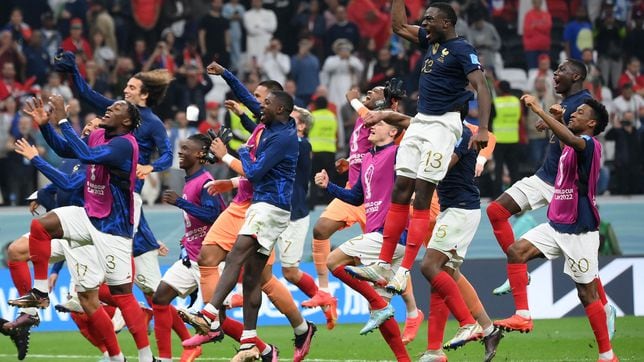 Which France players that played in the 2018 World Cup final will also be in the 2022 final?