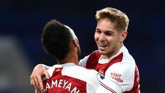 LONDON, ENGLAND - MAY 12: Emile Smith Rowe of Arsenal celebrates after scoring their sides first goal with team mate Pierre-Emerick Aubameyang during the Premier League match between Chelsea and Arsenal at Stamford Bridge on May 12, 2021 in London, Englan
