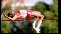 Aug 1989:  Javier Sotomayor does the high jump during a track meet. Mandatory Credit: Tony Duffy  /Allsport