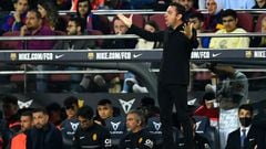 Barcelona&#039;s Spanish coach Xavi gestures during the Spanish League football match between FC Barcelona and RCD Mallorca at the Camp Nou stadium in Barcelona on May 1, 2022. (Photo by Pau BARRENA / AFP)