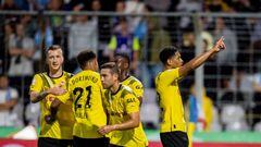 MUNICH, GERMANY - JULY 29: Jude Bellingham of Borussia Dortmund celebrates after scoring the second goal of his team with teammates Youssoufa Moukoko, Marco Reus, Donyell Malen and Raphael Guerreiro during the DFB Cup: First Round match between TSV 1860 München v Borussia Dortmund at the Stadion an der Gruenwalder Straße on July 29, 2022 in Munich, Germany. (Photo by Alexandre Simoes/Borussia Dortmund via Getty Images)