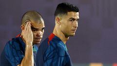 Cristiano, junto a Pepe en un entrenamiento de Portugal.